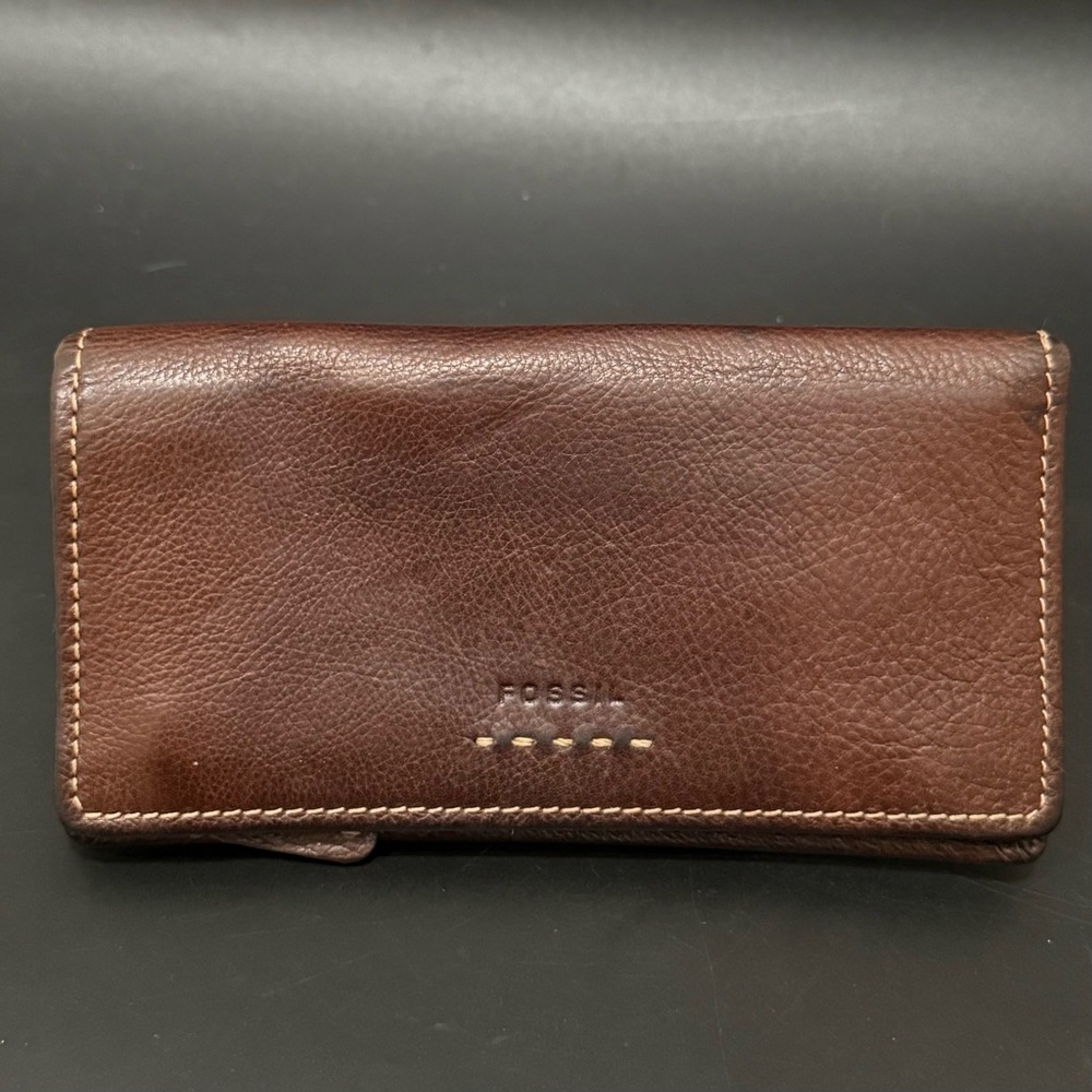 Vintage FOSSIL Brown Pebbled Leather Contrast Stitch Bifold Wallet